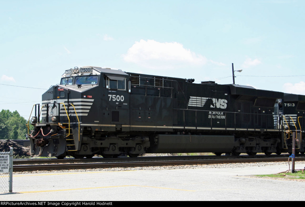 NS 7500